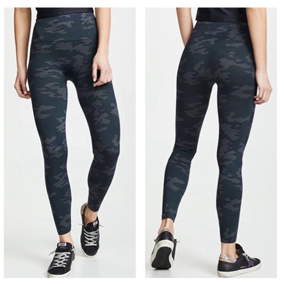 NWT Spanx EcoCare Seamless Leggings Camo Black - Picture 1 of 10